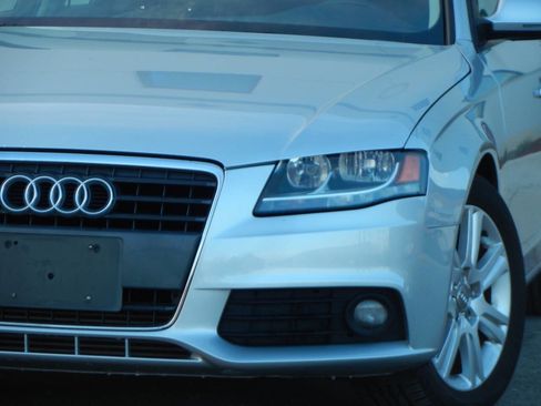 Used 2009 Audi A4 2.0T Premium FWD image 4
