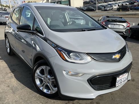 Used 2021 Chevrolet Bolt LT image 1