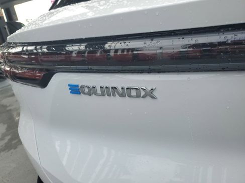 New 2026 Chevrolet Equinox EV LT image 7