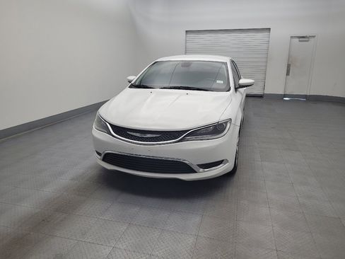 Used 2016 Chrysler 200 Limited Platinum image 15