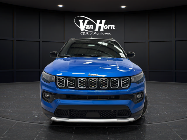 Used 2025 Jeep Compass Limited AWD/4WD image 2