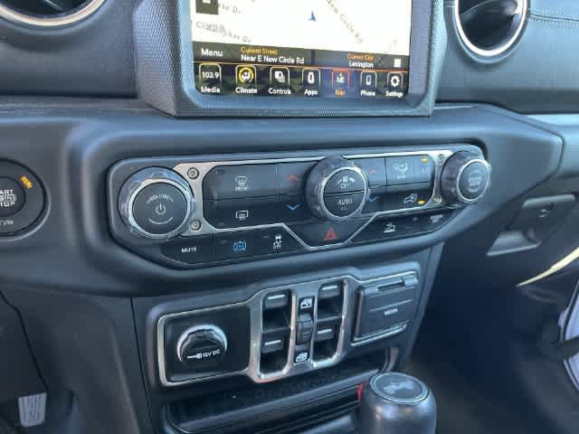 Used 2023 Jeep Wrangler Unlimited Sahara AWD/4WD image 28
