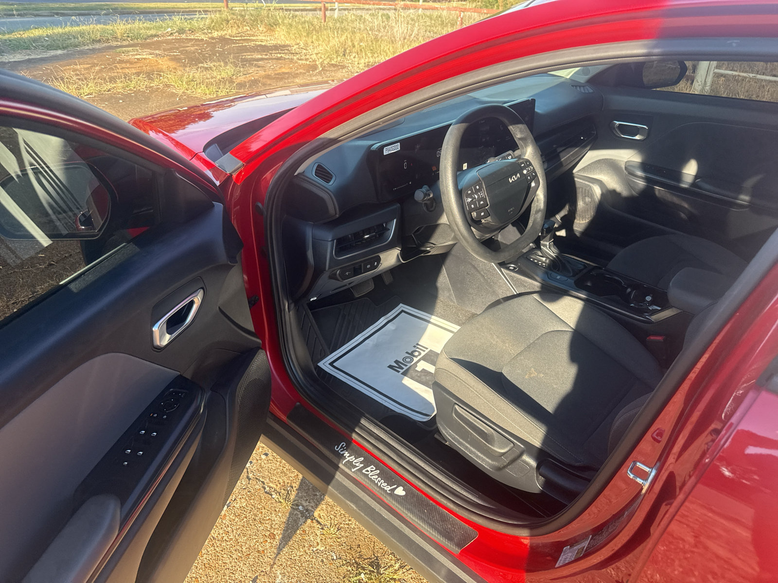 Used 2025 Kia K4 FWD image 17
