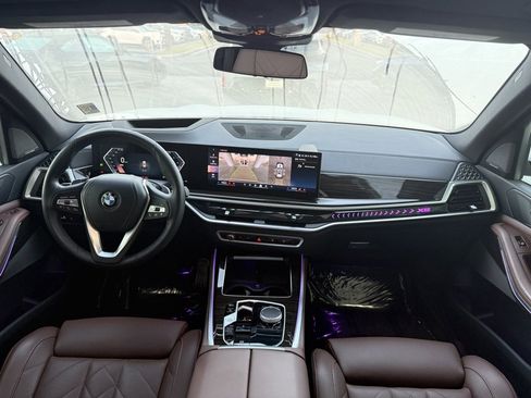 Used 2024 BMW X5 sDrive40i w/ Premium Package image 15