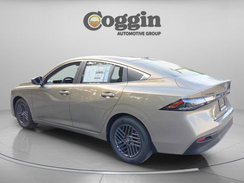 New 2026 Nissan Sentra SV w/ Floor Mat Package FWD image 3