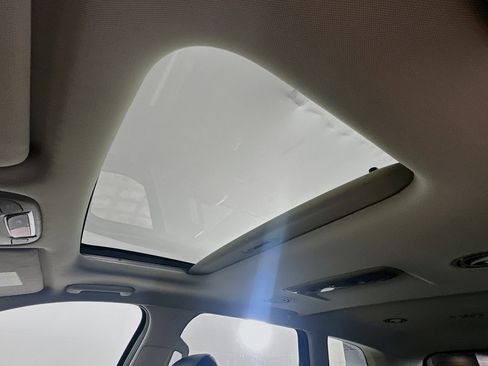 Used 2025 Kia Telluride S FWD image 27