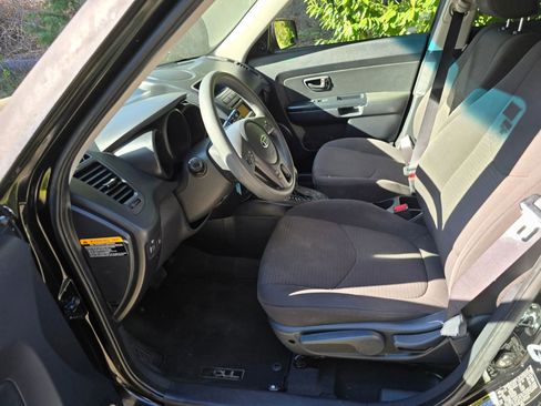 Used 2012 Kia Soul FWD image 20