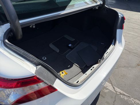 Used 2022 Toyota Camry SE w/ Carpet Mat Package (TMS) FWD image 17