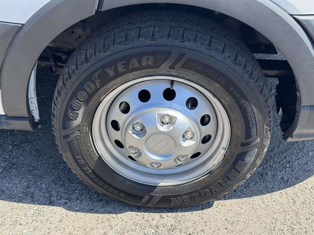 Used 2023 Ford Transit 250 Medium Roof AWD w/ Load Area Protection Package image 26