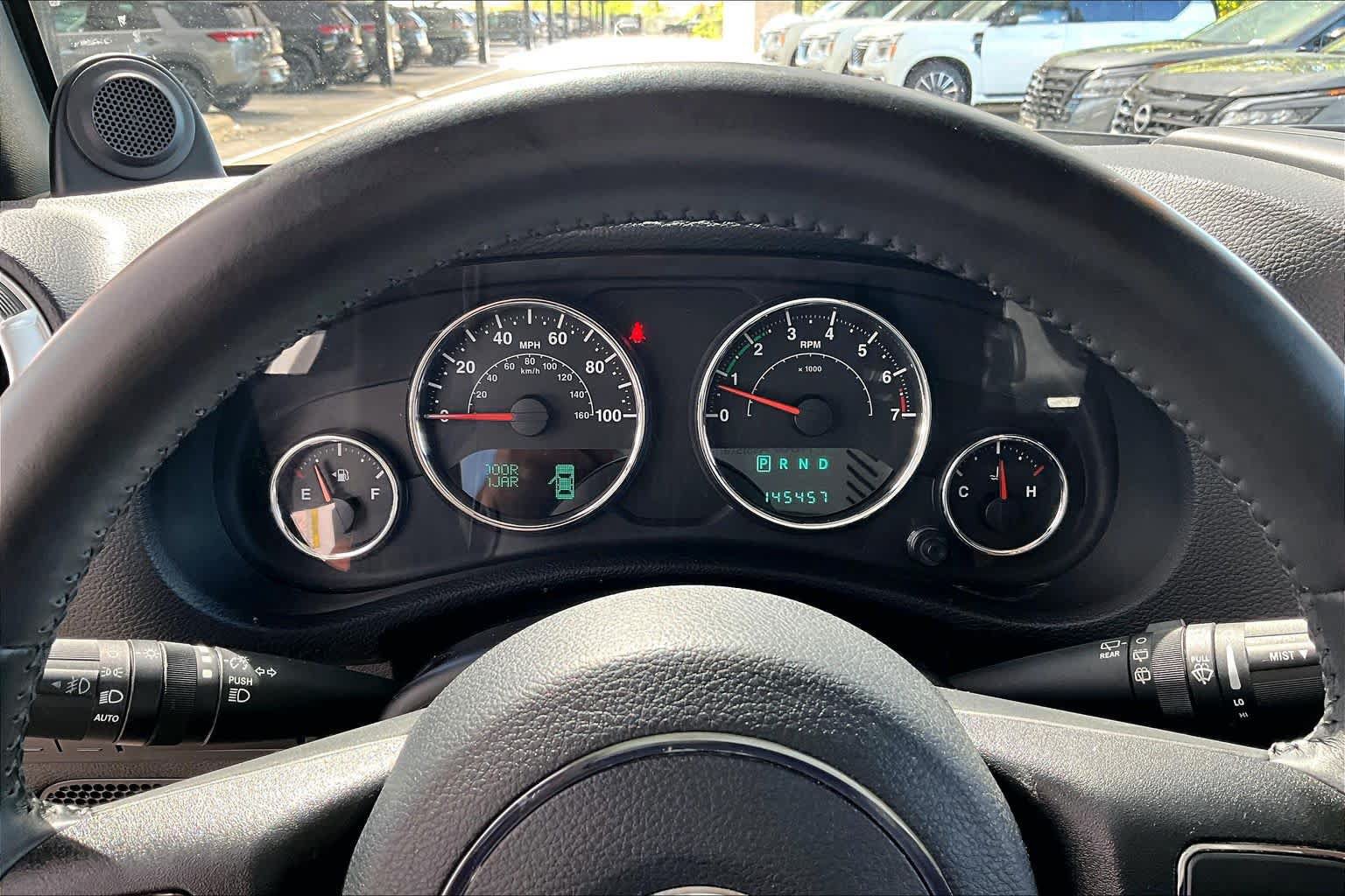 Used 2014 Jeep Wrangler Unlimited Rubicon w/ Connectivity Group AWD/4WD image 25