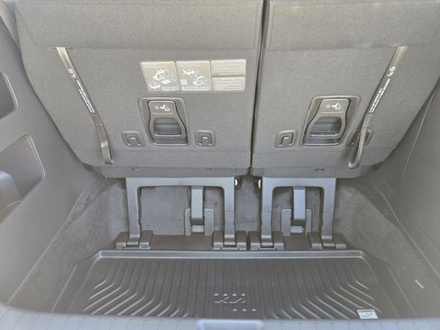 New 2026 Kia Carnival SX FWD image 23