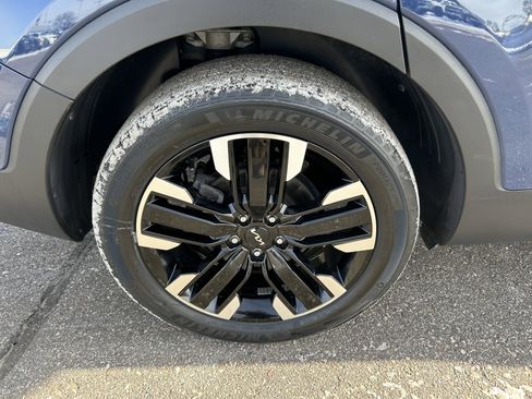 Used 2023 Kia Telluride SX Prestige image 9