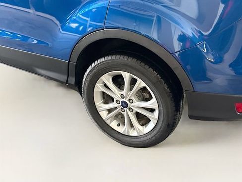 Used 2017 Ford Escape SE w/ Equipment Group 201A image 30