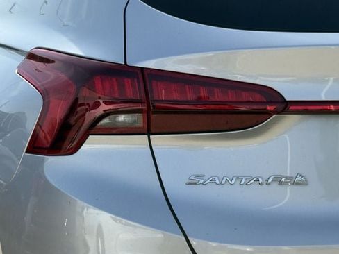 Used 2023 Hyundai Santa Fe SE AWD/4WD image 6