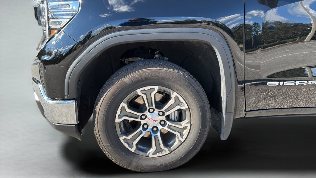 Used 2026 GMC Sierra 1500 SLT RWD image 37