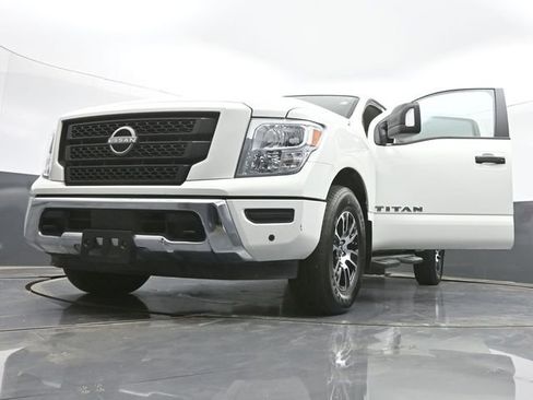 Used 2024 Nissan Titan SV w/ SV Convenience Package AWD/4WD image 51