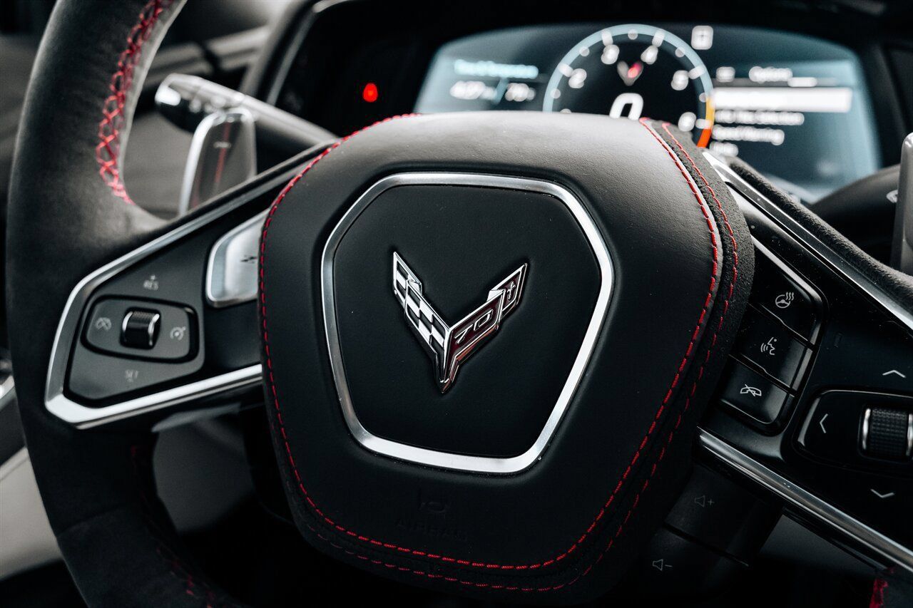 Used 2023 Chevrolet Corvette Stingray Premium Cpe w/ Z51 Performance Package RWD image 27