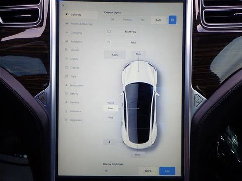 Used 2016 Tesla Model S 85D image 18