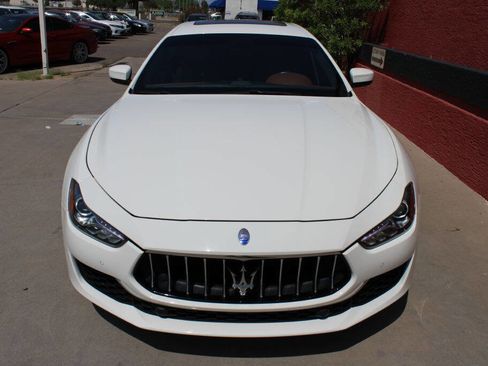 Used 2018 Maserati Ghibli image 3