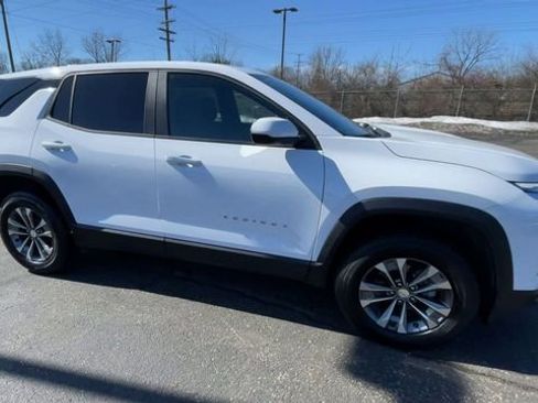 New 2026 Chevrolet Equinox LT w/ LPO, Floor Liner Package image 3