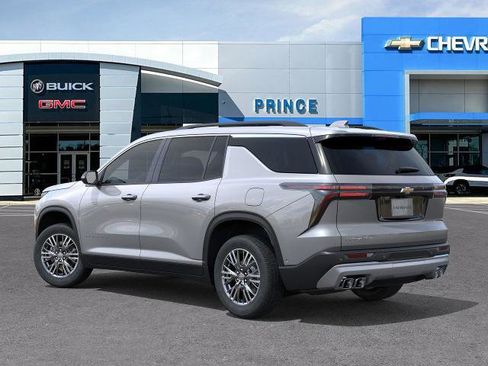 New 2026 Chevrolet Traverse LT w/ Driver Confidence Package image 3