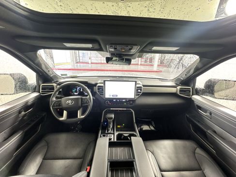 Used 2025 Toyota Tundra Limited image 23