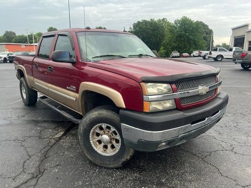 Used 2004 Chevrolet Silverado 2500 LT w/ Skid Plate Package AWD/4WD image 1