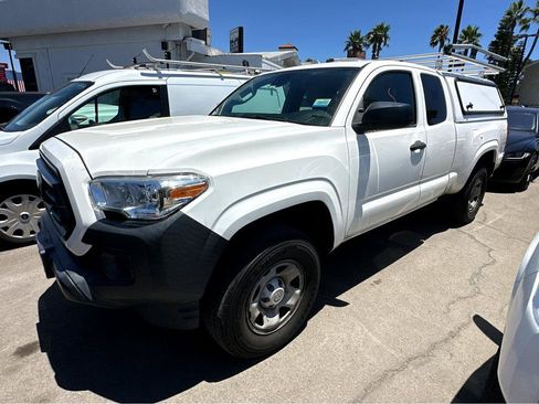 Used 2021 Toyota Tacoma SR RWD image 4
