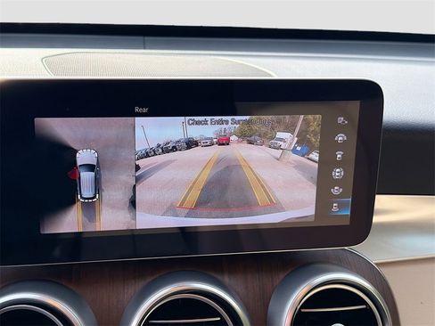 Used 2022 Mercedes-Benz GLC 300 4MATIC image 18