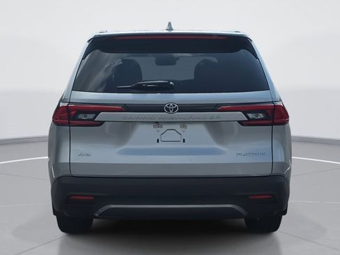 Used 2024 Toyota Grand Highlander Platinum image 4