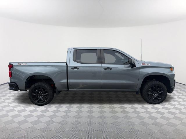 Used 2021 Chevrolet Silverado 1500 Custom Trail Boss w/ LPO, Dark Essentials Package AWD/4WD image 4