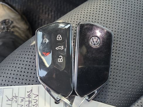 Used 2024 Volkswagen Atlas Cross Sport SE AWD/4WD image 33