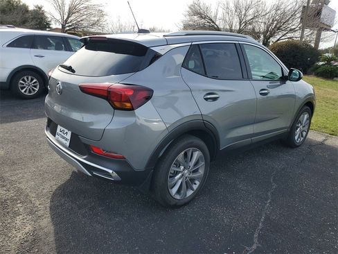 Used 2023 Buick Encore GX Essence w/ Experience Buick Package image 4