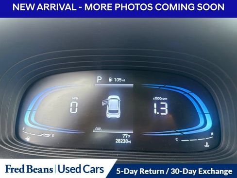 Used 2023 Hyundai Venue Limited w/ Cargo Package FWD image 11