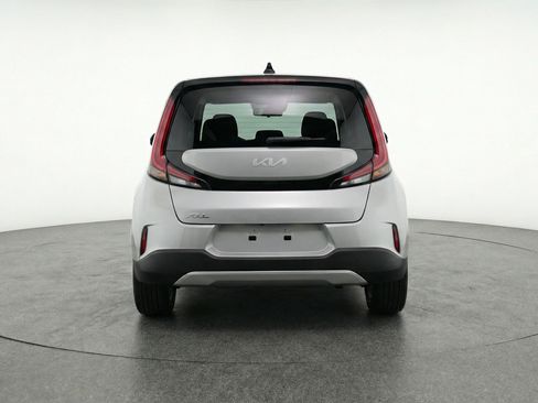 Used 2025 Kia Soul LX w/ LX Technology Package image 7
