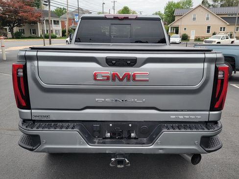 Used 2025 GMC Sierra 2500 Denali w/ Denali Reserve Package AWD/4WD image 6