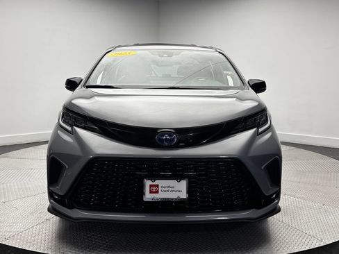 Used 2025 Toyota Sienna XSE w/ XSE Premium Package AWD/4WD image 52