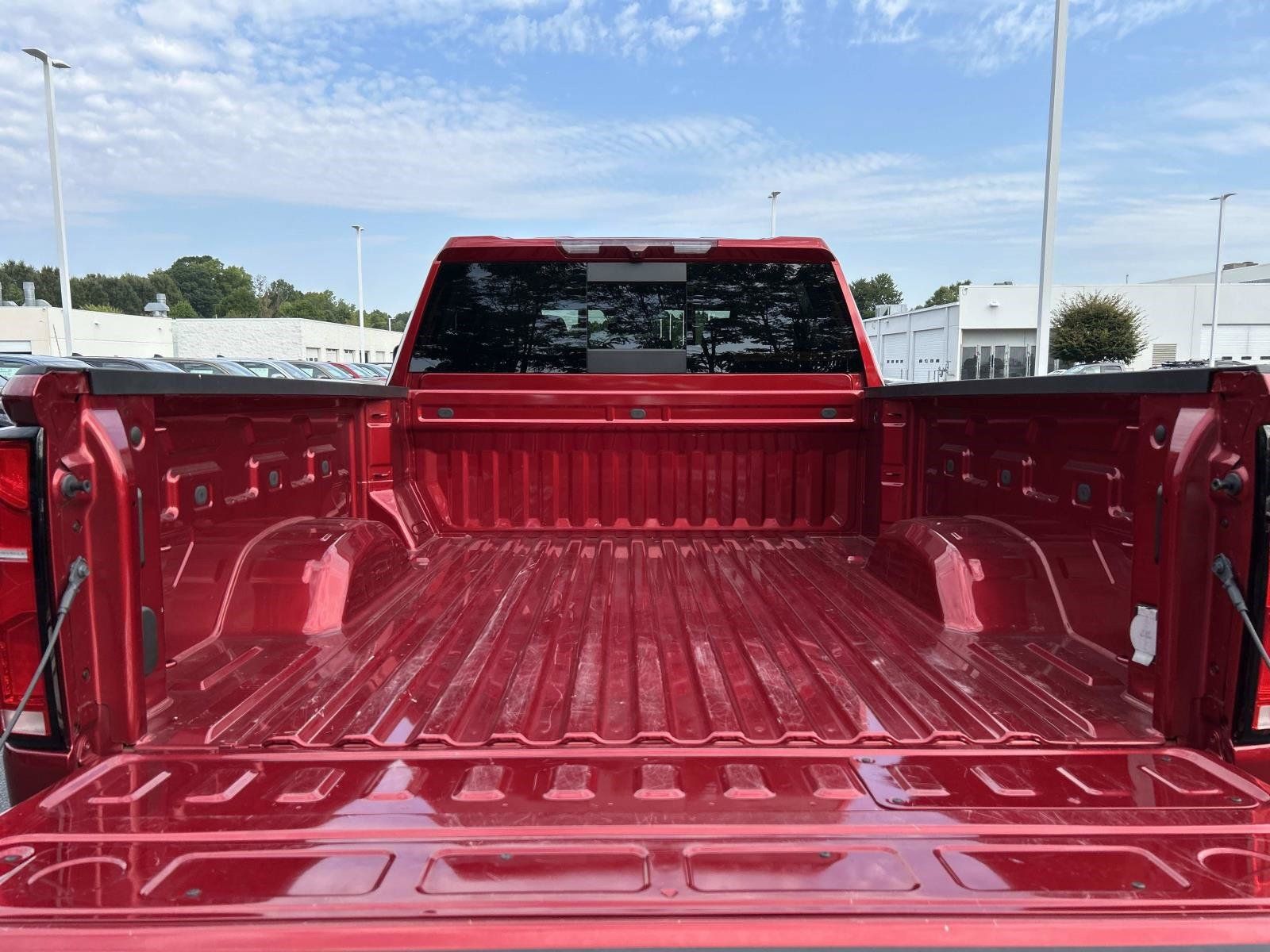 Used 2024 Chevrolet Silverado 2500 LTZ w/ LTZ Plus Package AWD/4WD image 10