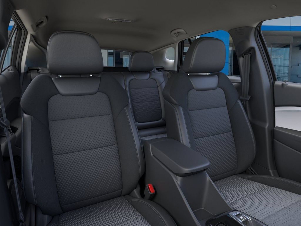 New 2026 Chevrolet Trax LT w/ Driver Confidence Package FWD image 16