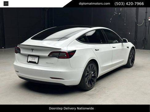 Used 2021 Tesla Model 3 Performance image 6