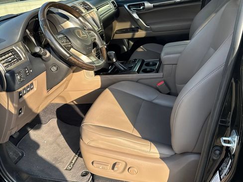 Used 2021 Lexus GX 460 Premium AWD/4WD image 3
