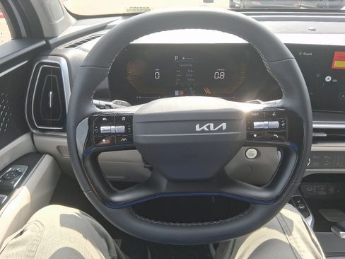 New 2026 Kia Sorento EX FWD image 8