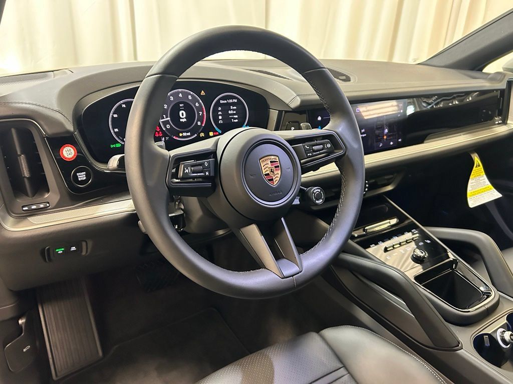 Used 2026 Porsche Cayenne Coupe AWD/4WD image 4