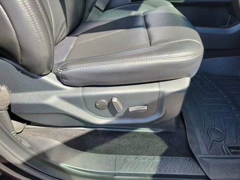 Used 2021 Ford Expedition XLT image 7