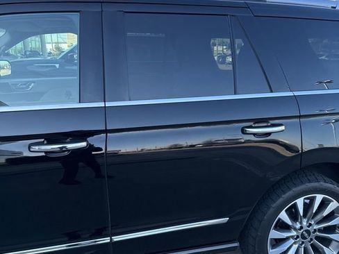 Used 2018 Lincoln Navigator Select w/ Technology Package image 35