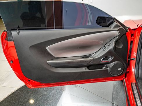 Used 2010 Chevrolet Camaro SS RWD image 20