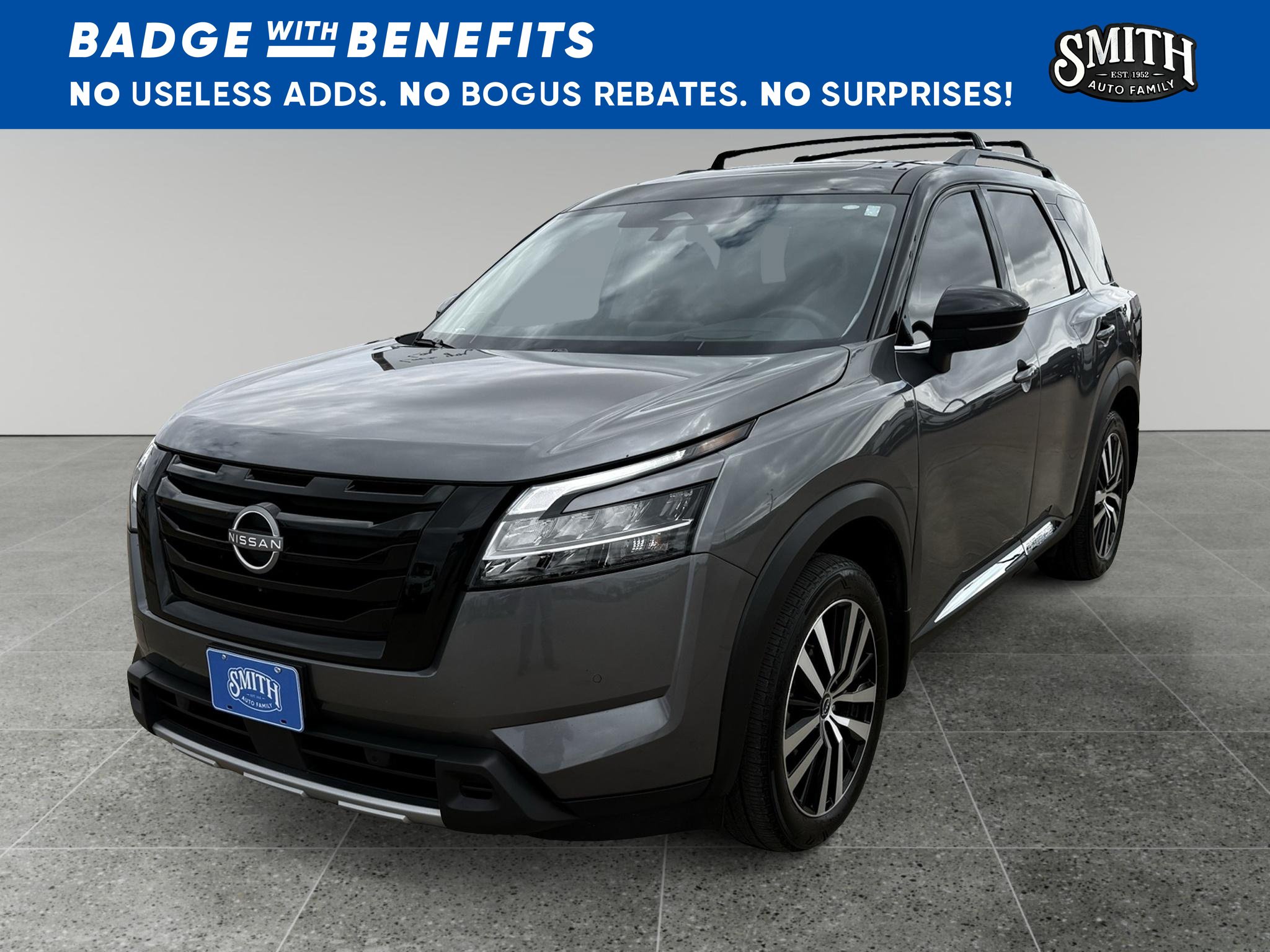 Used 2024 Nissan Pathfinder Platinum AWD/4WD image 8