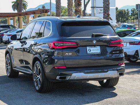 Used 2023 BMW X5 xDrive40i w/ Parking Assistance Package image 4