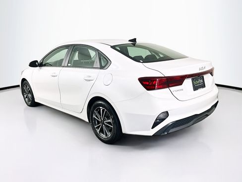 Used 2024 Kia Forte LXS FWD image 5