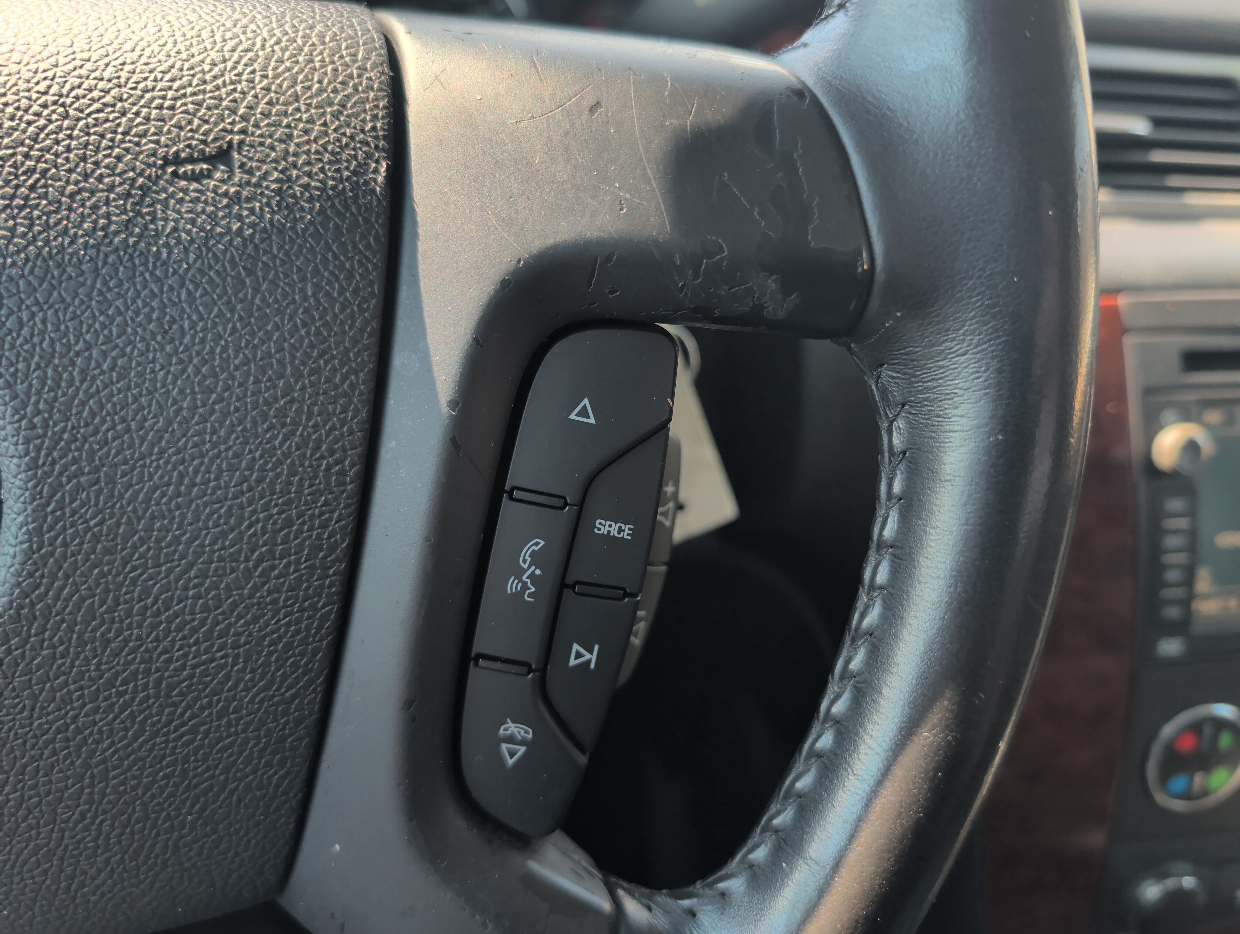 Used 2010 Chevrolet Suburban LT AWD/4WD image 36